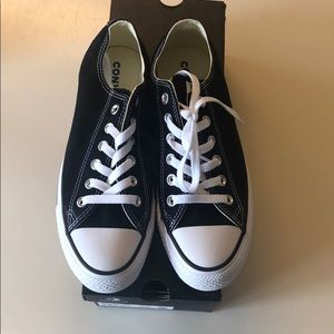 Converse women’s black all star ox